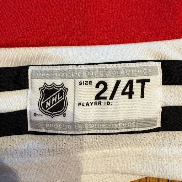 NHL Blackhawks kids Patrick Kane jersey size 2/4T - Picture 6 of 6